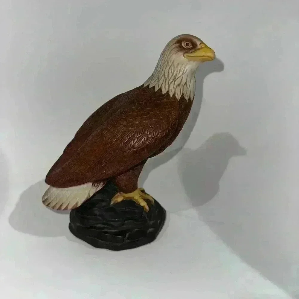 1982 Avon Bald Eagle Statue Figurine Pride of America Handcrafted Porcelain 7+"